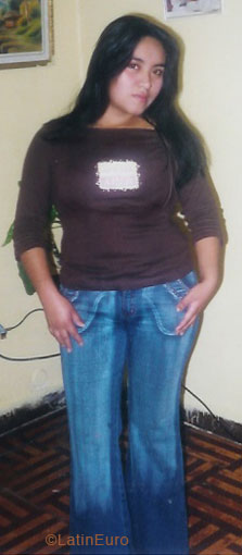 Date this pretty Peru girl Ingrith from Callao N2253