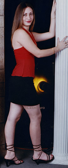 Date this good-looking Honduras girl Kelly from Tegucigalpa N2778