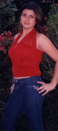 Date this attractive Honduras girl Junny from Yoro N2800