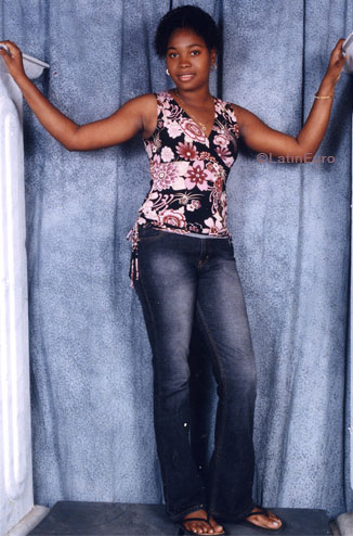 Date this happy Jamaica girl Kemone from Montego Bay N2826