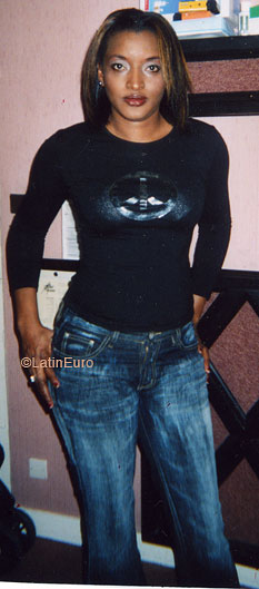 Date this cute France girl Idrissa from  N3025