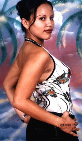 Date this gorgeous Honduras girl Ehidy from Morazan N3299