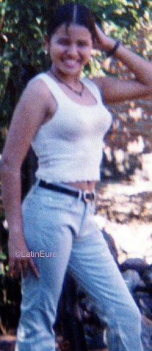 Date this nice looking Honduras girl Delsy from Choluteca N3394