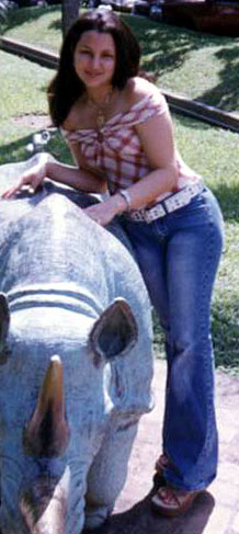 Date this athletic Honduras girl Luz from La Ceiba N3562