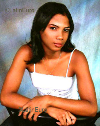 Date this foxy Dominican Republic girl Gladys from San Francisco de Macoris N469