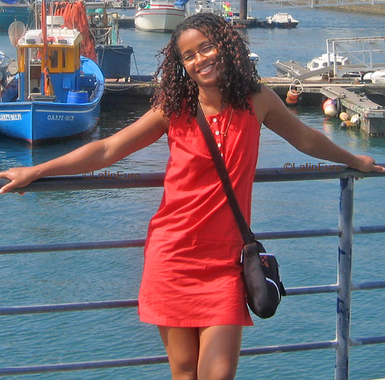 Date this happy France girl Nadeche from  N695