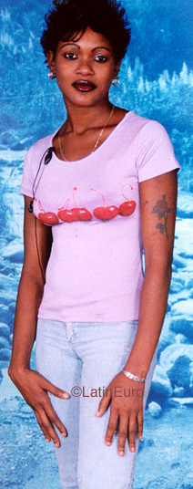 Date this sensual Jamaica girl Cordell from  N3828