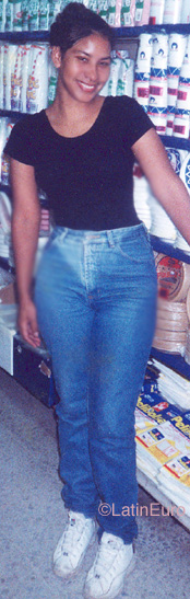 Date this stunning Honduras girl Karla from La Ceiba N3794