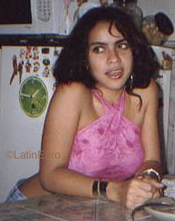 Date this lovely Brazil girl Betania from SAO PAULO B9524