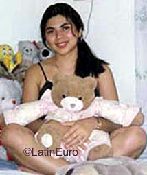 Date this nice looking Honduras girl Karen from  N3725