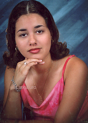 Date this attractive Honduras girl Vilma from San Pedro Sula N3962