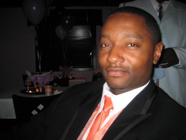 Date this nice looking United States man Jonathan from Oakland US44