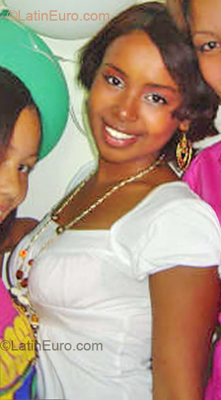 Date this lovely Dominican Republic girl Vanessa from Barahona DO37