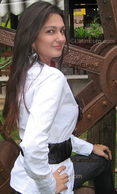 Date this young Brazil girl Raphaella from Belo Horizonte BR63