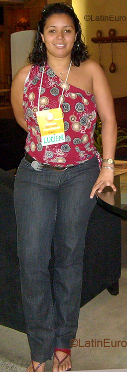 Date this funny Brazil girl Luciene from Rio de Janeiro BR68