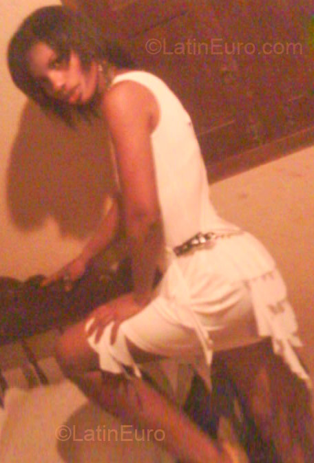 Date this funny Brazil girl Fabiana from Santa Maria De Jetiba BR74