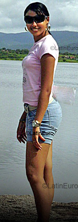 Date this hard body Brazil girl Iana from Quixada BR98