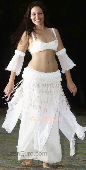 Date this happy Brazil girl Allana from Rio de janeiro BR112