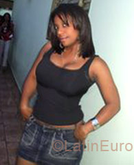 Date this delightful Brazil girl Ariadiny Cristina from Uberlandia BR156