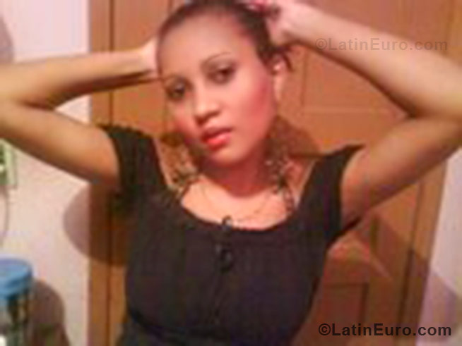 Date this gorgeous Brazil girl Joseane from Ipanema BR173