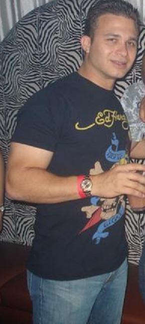 Date this sensual United States man Manny1177 from Miami US126