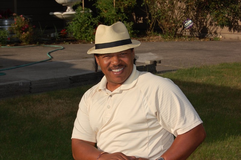 Date this tall United States man Richie from portland US224