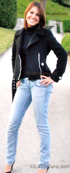 Date this happy Brazil girl Alessandra from Belo Jardim BR286