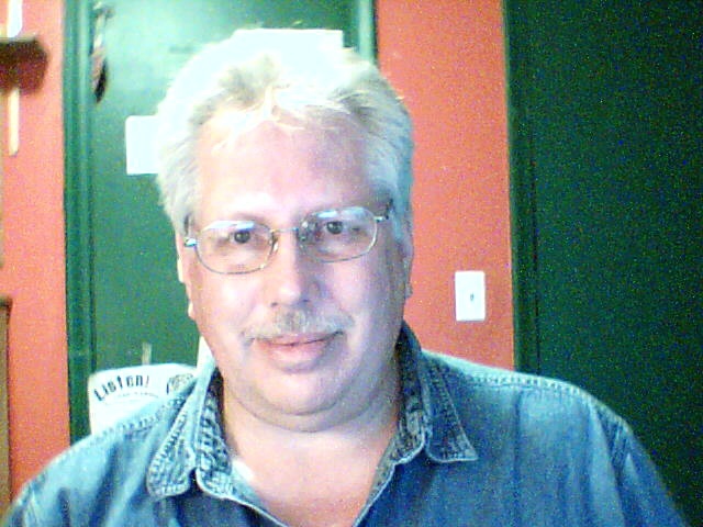 Date this young United States man Mark from Minneapolis US701