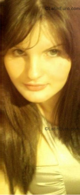 Date this tall Brazil girl Claudia from Ijui BR410