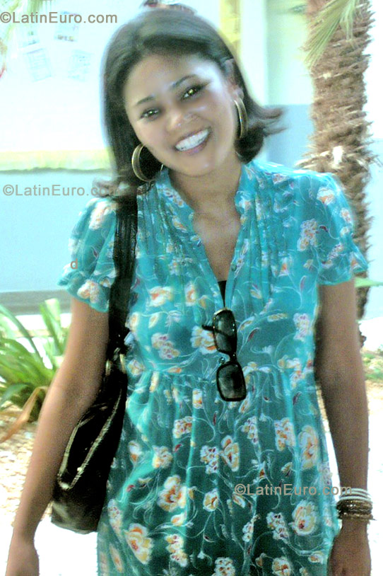 Date this hot Brazil girl Elizangela Aparecida from Marilia BR549