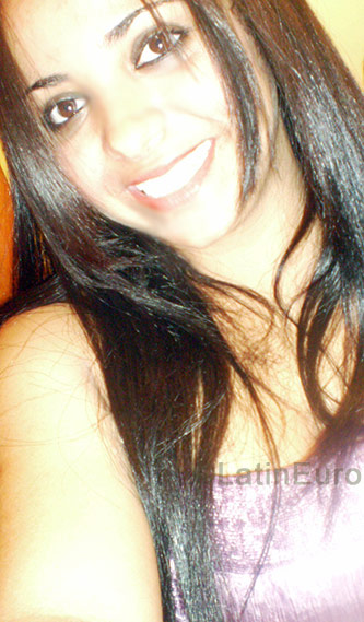 Date this beautiful Brazil girl Lauana from Tucuma BR583
