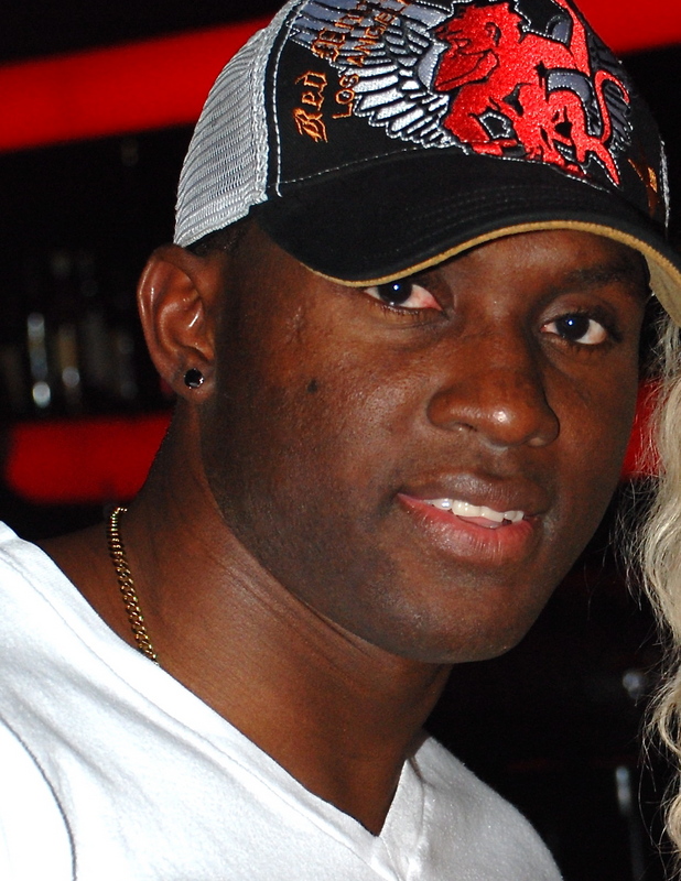 Date this young United States man Damond from Dallas US1487