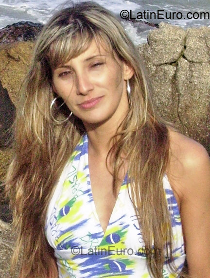 Date this foxy Brazil girl Luciana from Porto Alegre BR869