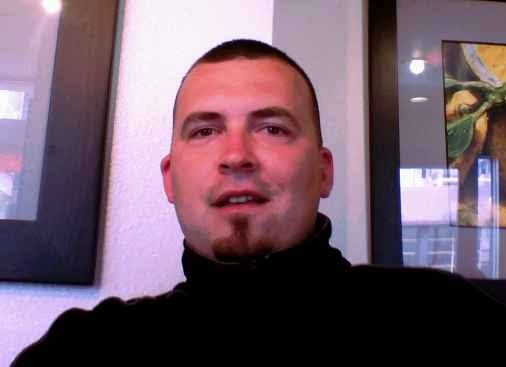 Date this pretty United States man Matthew from San Diego US1958