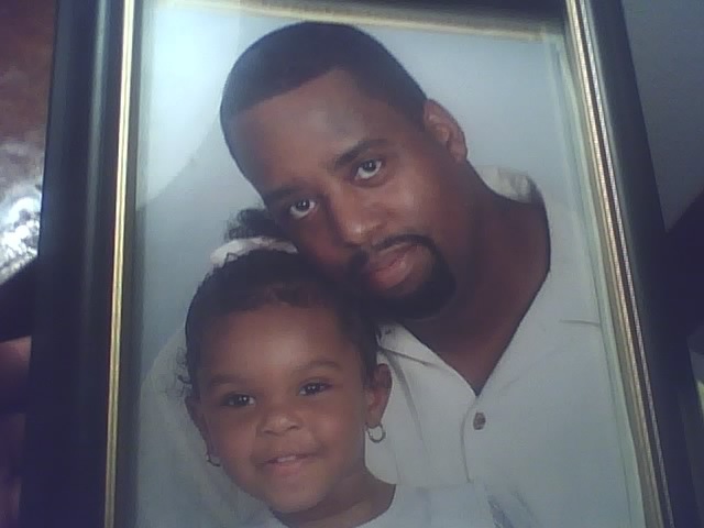 Date this foxy United States man Ouzonero from KANSAS CITY US1985