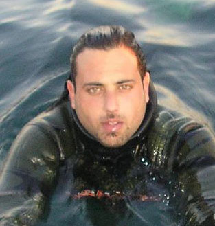 Date this athletic United States man The from corona US2103