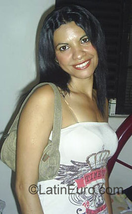 Date this gorgeous Brazil girl Lucia from Presidente Prudente BR972