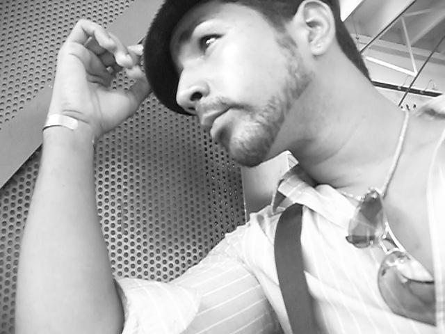 Date this pretty Dominican Republic man Dago from santo domingo DO768