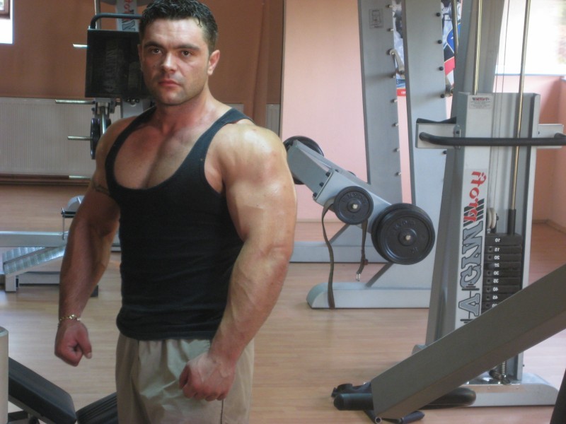 Date this attractive Bosnia and Herzegowina man Petar from Kiseljak BA5