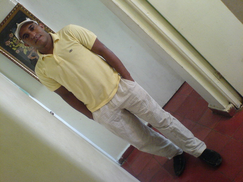 Date this hot Dominican Republic man Oscauris from Rep Dominicana DO819