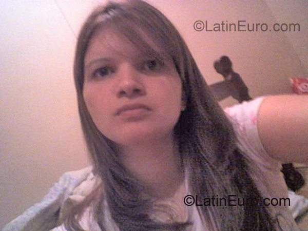 Date this lovely Brazil girl Kati from Sao Paulo BR1017