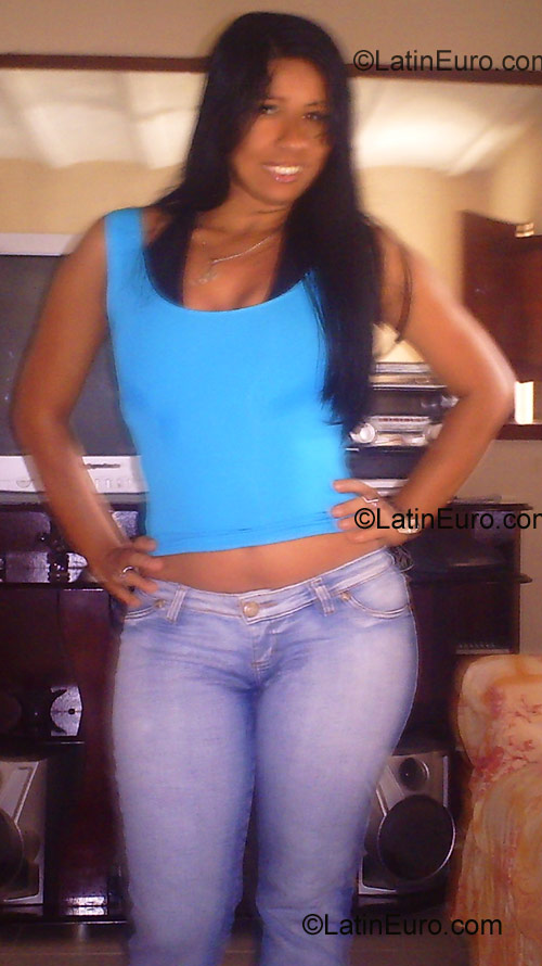 Date this happy Brazil girl Ana maria from Paulista BR1020