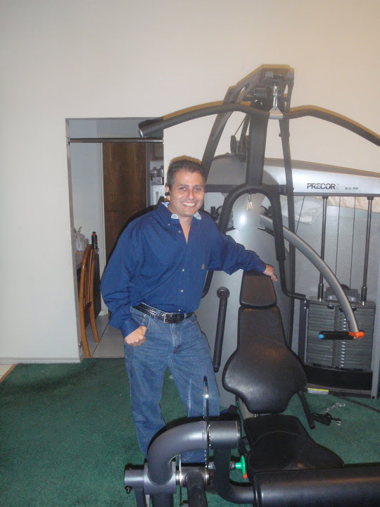 Date this happy United States man US2319 from Corpus Christi US2319