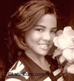 Date this attractive Brazil girl Wendja from Sao Miguel Dos Canpos BR1058