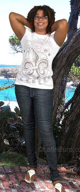 Date this athletic Jamaica girl Paula from  JM28