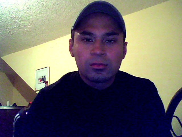 Date this tall Colombia man ALEXANDER from manizalez CO899