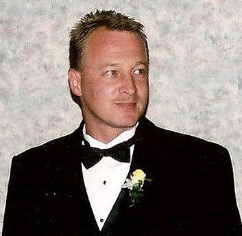 Date this sultry United States man Mnmade from Dawson US2700