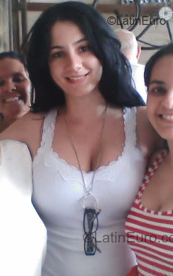 Date this cute Brazil girl Erika from Sao Paulo BR1193