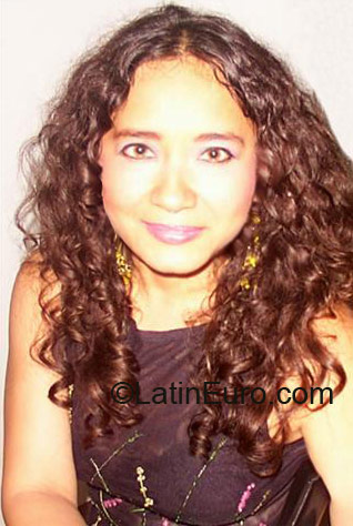 Date this cute Peru girl Milagros from Lima PE94