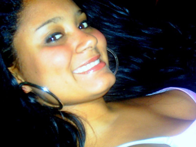 Date this athletic Brazil girl Thay from Macae BR1232